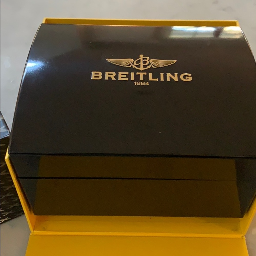 Women’s black leather band/ face Breitling watch. - Picture 2 of 8